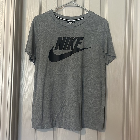 Workout tops - bundle! - Picture 5 of 7